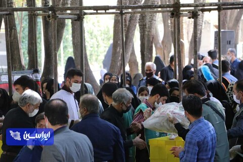 پذیرایی شرکت فولاد مبارکه از عزاداران حسینی در موکب‌های شهدای فولاد مبارکه
