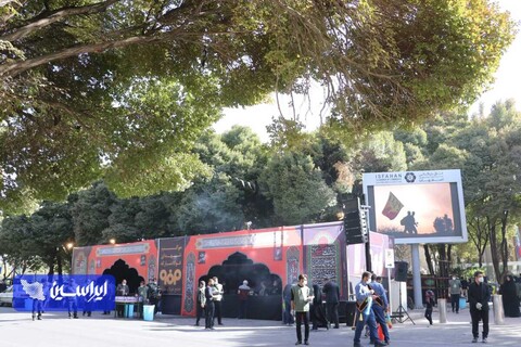 پذیرایی شرکت فولاد مبارکه از عزاداران حسینی در موکب‌های شهدای فولاد مبارکه