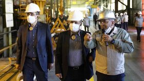 بازدید معاون وزیر صمت به همراه دستیار ویژه وزیر صمت از خطوط تولید فولاد مباركه و ادای احترام به مقام شامخ شهدای گمنام