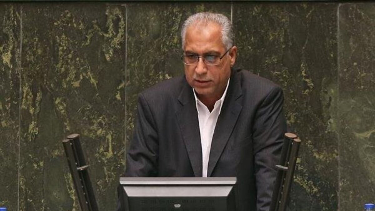 مقام معظم رهبری به موقع واردات لوازم خانگی از کره را منع کردند
