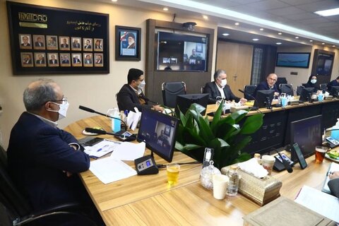 نشست رئیس هیات عامل ایمیدرو با اعضای انجمن پیمانکاران معدنی کشور