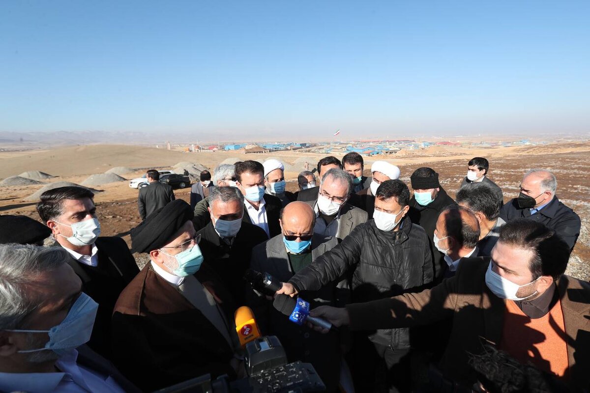 بازدید رییس جمهور از محل انباشت "کیک روی" زنجان/ فواید ثروت ناشی از استحصال پسماند روی باید نصیب مردم زنجان شود