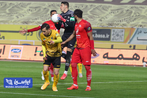 لیگ برتر فوتبال سپاهان ۰ - ۰ تراکتورسازی