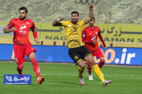 لیگ برتر فوتبال سپاهان ۰ - ۰ تراکتورسازی