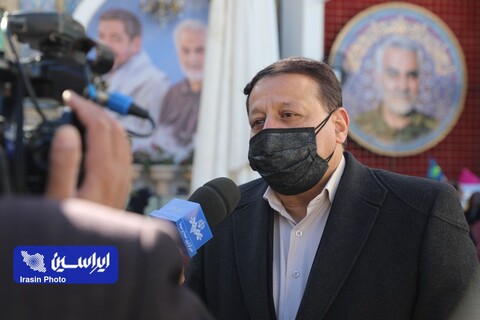 تکریم خانواده سردار دل‌ها شهید حاج قاسم سلیمانی در گلزار شهدای کرمان