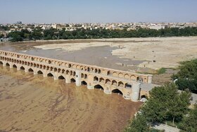 سد زاینده رود برای کشاورزی شرق و غرب اصفهان بازگشایی می‌شود