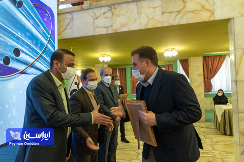 تقدیر از شرکای لوله و پروفیل