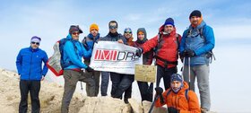 تیم کوهنوردی ایمیدرو بر فراز سومین سیمرغ کوه های ایران ایستاد