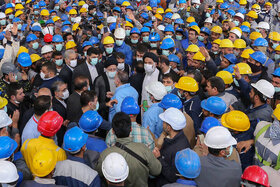 رئیسی: کارگران فولاد خرمشهر بر سر کار می‌مانند
