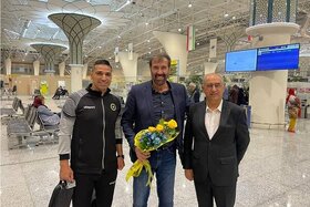 سرمربی تیم ملی هندبال وارد ایران شد