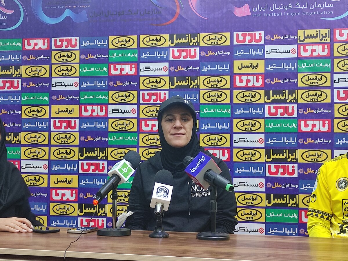 روی کاغذ شانس قهرمانی داریم