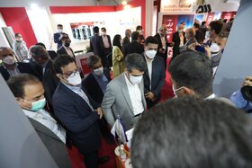 بازدید معاون وزیر صمت از همایش و نمایشگاه چشم‌انداز صنعت فولاد و سنگ‌آهن ایران