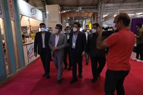 بازدید معاون وزیر صمت از نمایشگاه چشم‌انداز صنعت فولاد و سنگ‌آهن ایران