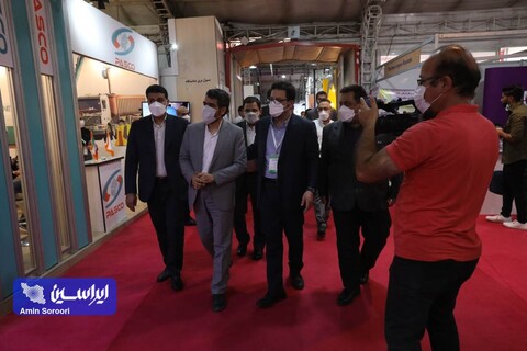 بازدید معاون وزیر صمت از نمایشگاه چشم‌انداز صنعت فولاد و سنگ‌آهن ایران