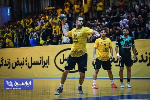 قهرمانی سپاهان در لیگ هندبال