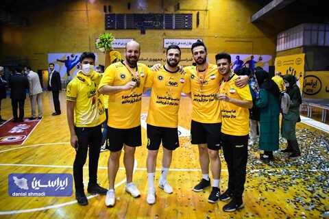 قهرمانی سپاهان در لیگ هندبال