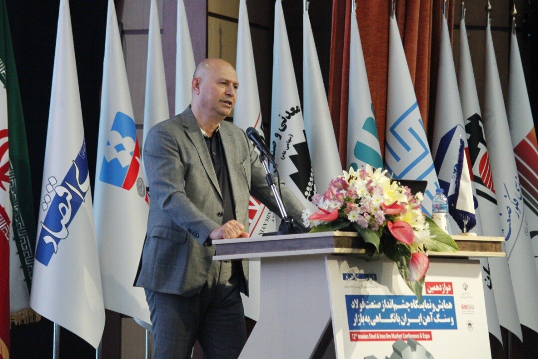 قیمت‌گذاری دستوری در زنجیره فولاد باید اصلاح شود