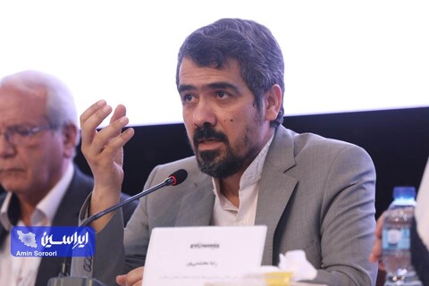 نمایشگاه «چشم‌انداز صنعت فولاد و سنگ‌آهن ایران با نگاهی به بازار» در یک نگاه