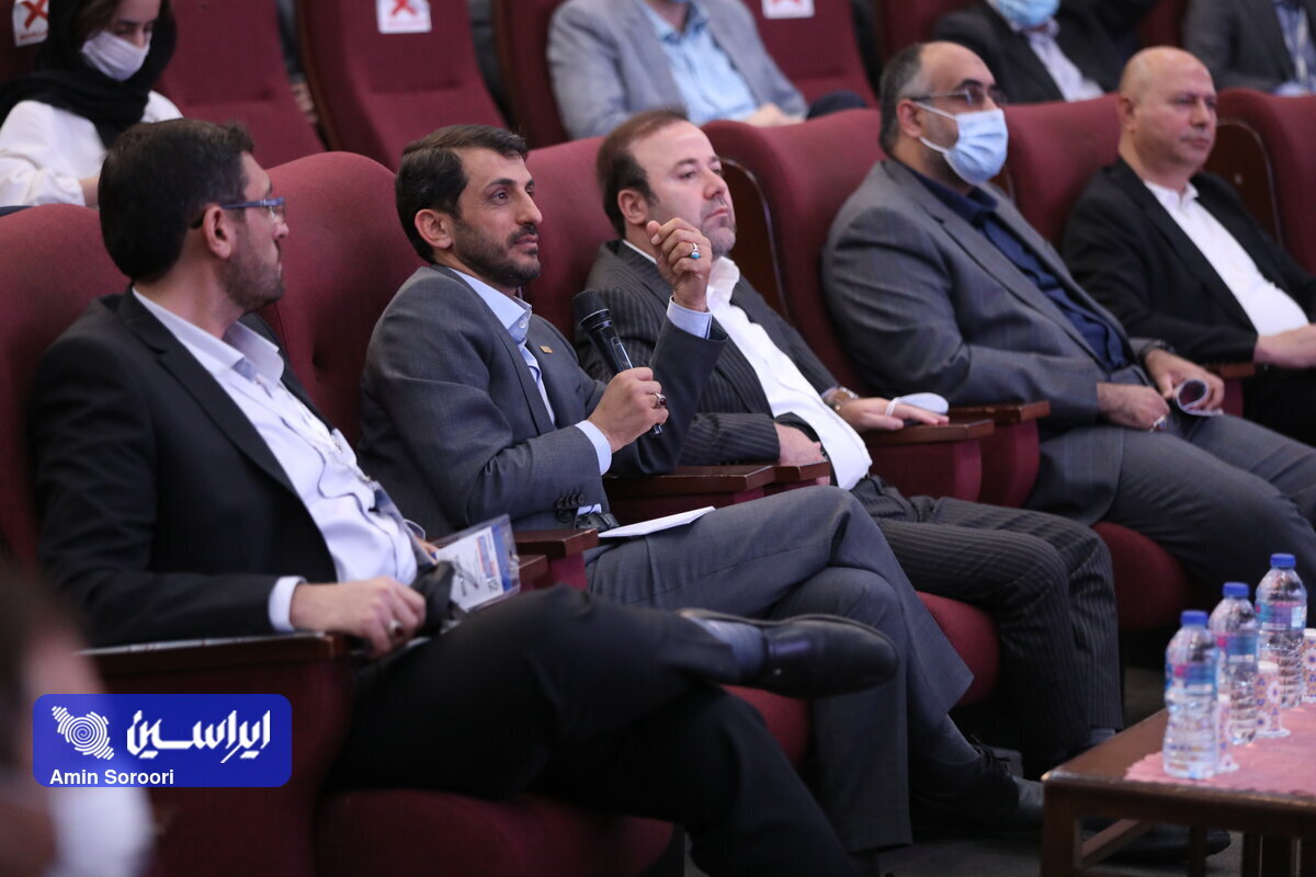 فولاد مبارکه راهکار مناسب برای گذر از چالش‌های صنعت فولاد را دارد