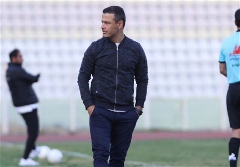 سپاهان بازی روان و زیبایی انجام می‌دهد