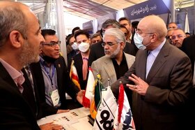 بازدید رئیس مجلس شورای اسلامی از غرفه فولاد مبارکه
