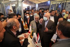 بازدید رئیس مجلس شورای اسلامی از غرفه شرکت فولاد مبارکه در نخستین رویداد بین‌المللی خصوصی‌سازی اقتصاد ایران