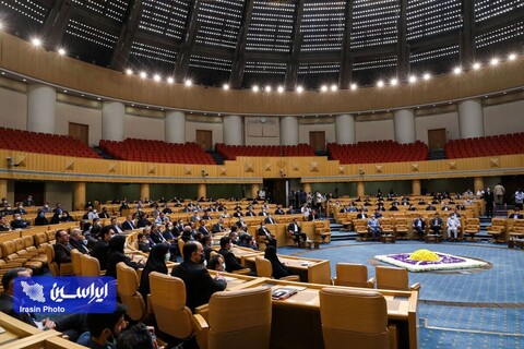 بازدید رئیس مجلس شورای اسلامی از غرفه فولاد مبارکه در نمایشگاه جانبی نخستین رویداد بین‌المللی خصوصی‌سازی اقتصاد ایران