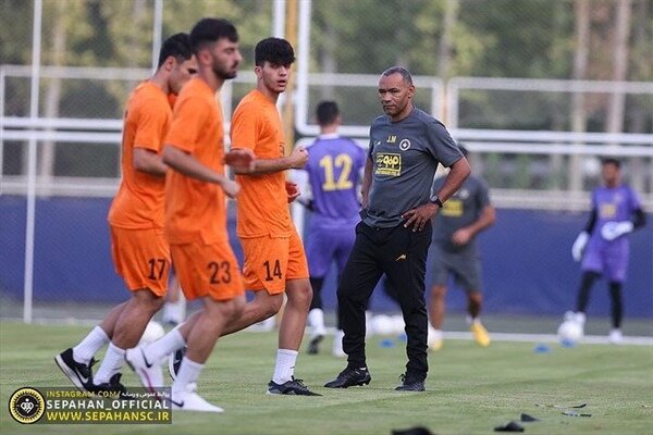 تمرینات پیش فصل سپاهان آغاز شد