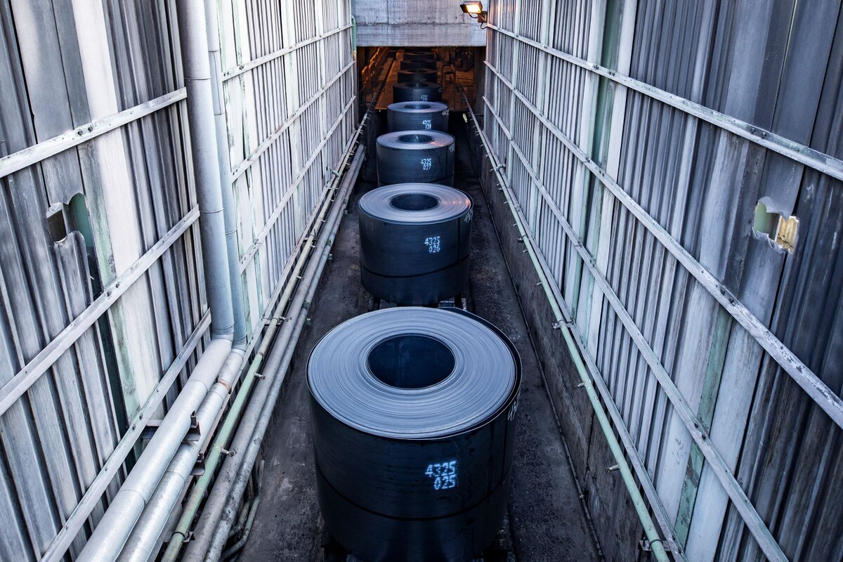 تخلیه هیجان بازار فولاد/ استقبال خریداران از شمش با افت بهای ارز کاهش یافت