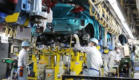 تولید صنعتی ژاپن در سراشیبی سقوط