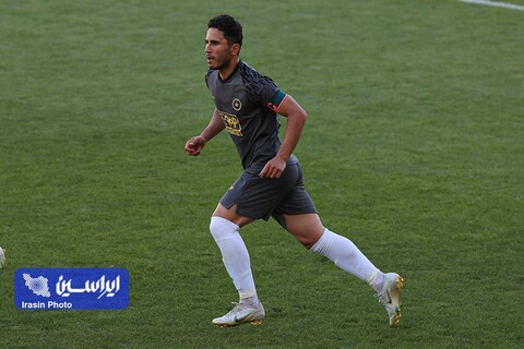 دیدار تیم‌های سپاهان و استانبول اسپور