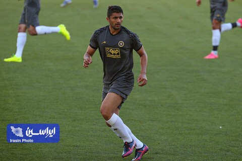 دیدار تیم‌های سپاهان و استانبول اسپور