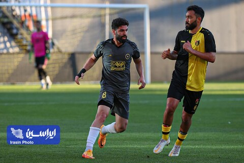 دیدار تیم‌های سپاهان و استانبول اسپور