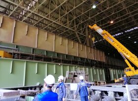 اجرای موفقیت‌آمیز ابَرپروژه ساخت و نصب تیرکرین‌های ۳۷ متری واحد آماده‌سازی تختال فولاد مبارکه