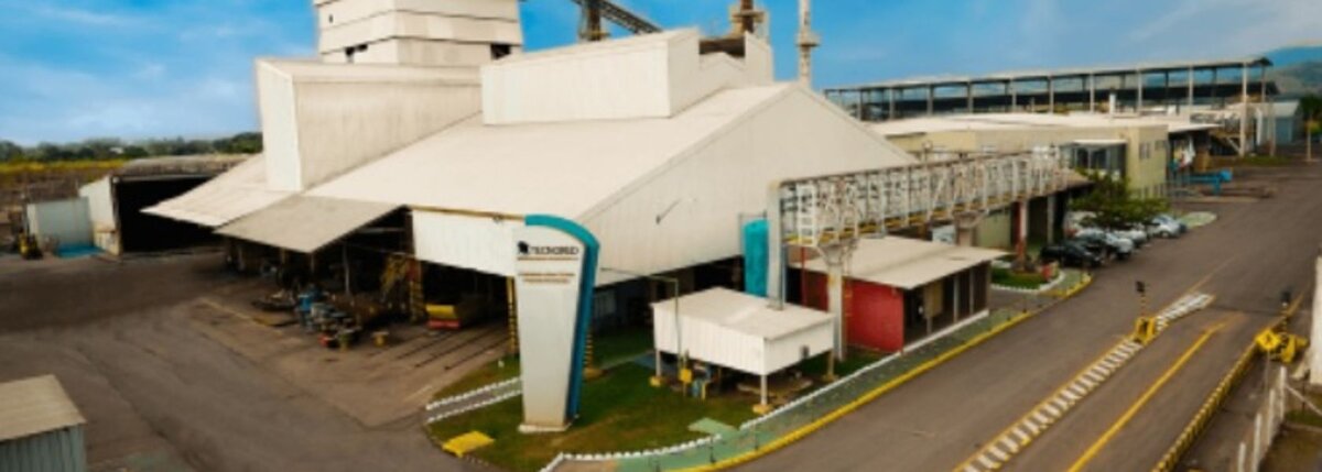 کربن‌زدایی صنعت فولاد با استفاده از آهن خام سبز