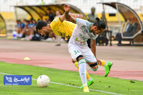 دیدار تیم‌های سپاهان و آلومینیوم