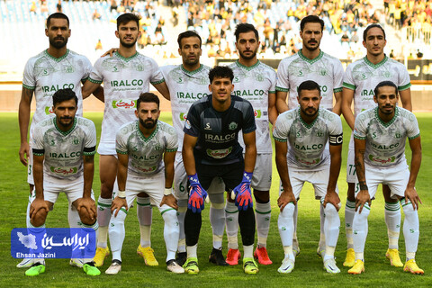 دیدار تیم‌های سپاهان و آلومینیوم