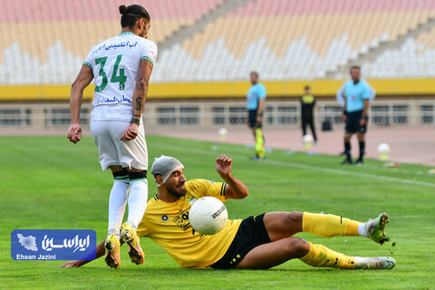 دیدار تیم‌های سپاهان و آلومینیوم