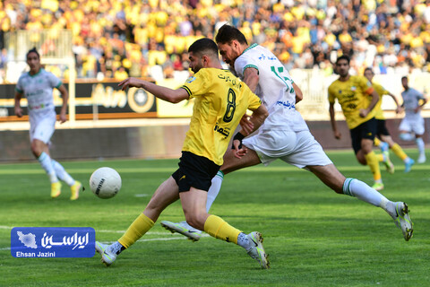 دیدار تیم‌های سپاهان و آلومینیوم