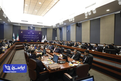 نشست کمیته سرمایه گذاری خطرپذیر فولاد مبارکه