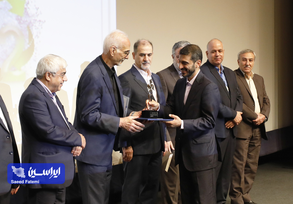 مدیرعامل فولاد مبارکه «مرد سال فولاد ایران» شد