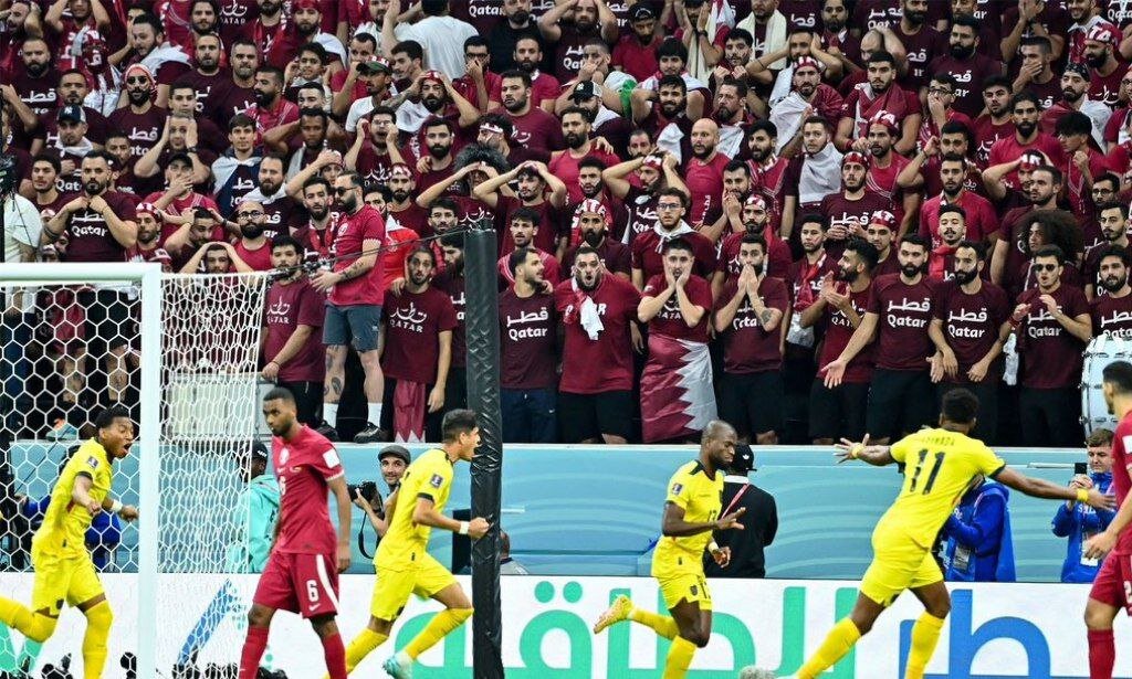 افتتاحیه پرحاشیه جام‌جهانی ۲۰۲۲ قطر/ از گل مردود دقیقه ۳ تا ترک ورزشگاه توسط هواداران میزبان