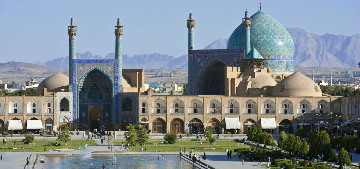 هوای اصفهان ناسالم برای گروه‌های حساس/مبارکه بر مدار زرد و سالم