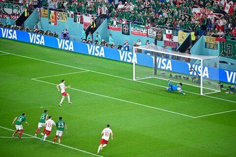 شب تلخ لواندوفسکی و حسرت ماندگار گلزنی در جامجهانی روبرت لواندوفسکی؛ مکزیک - لهستان