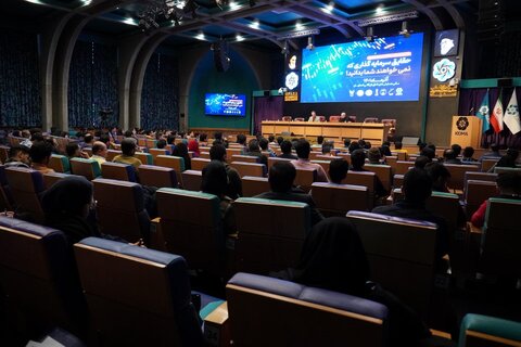 حقایق سرمایهگذاری از زبان استراتژیست بازارهای مالی اتاق بازرگانی اصفهان