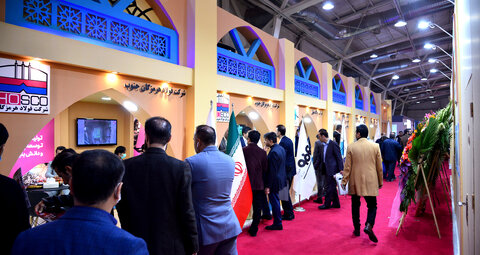 غرفه گروه فولاد مبارکه در دومین روز از نمایشگاه ایران متافو