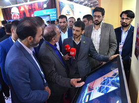 بازدید مدیرعامل فولاد مبارکه از مجموعه غرفههای این شرکت در ایران متافو 2022