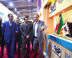 بازدید مدیرعامل فولاد مبارکه از مجموعه غرفههای این شرکت در ایران متافو 2022