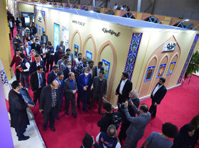 بازدید مدیرعامل فولاد مبارکه از مجموعه غرفههای این شرکت در ایران متافو 2022