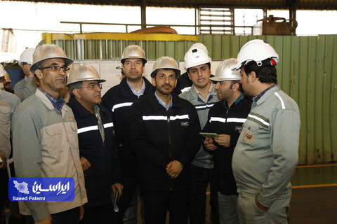 انسجام و همدلی مدیریت و کارکنان گروه فولاد مبارکه؛ رمز دستیابی به رکوردهای متعدد بازدید مدیرعامل فولاد مبارکه از نواحی تولید و دیدار چهرهبهچهره با کارکنان این شرکت